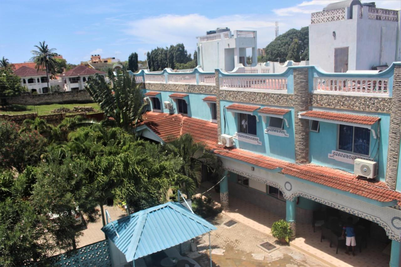 Chamiachi Hotel & Apartments Bamburi Exterior foto