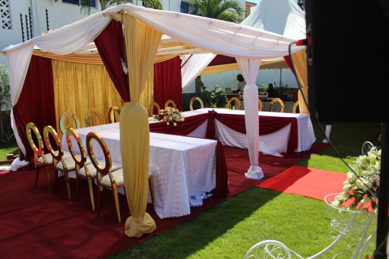 Chamiachi Hotel & Apartments Bamburi Exterior foto