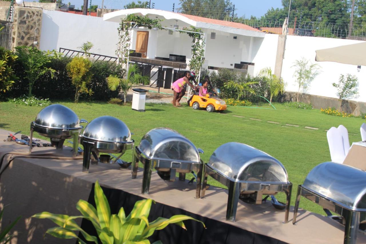 Chamiachi Hotel & Apartments Bamburi Exterior foto