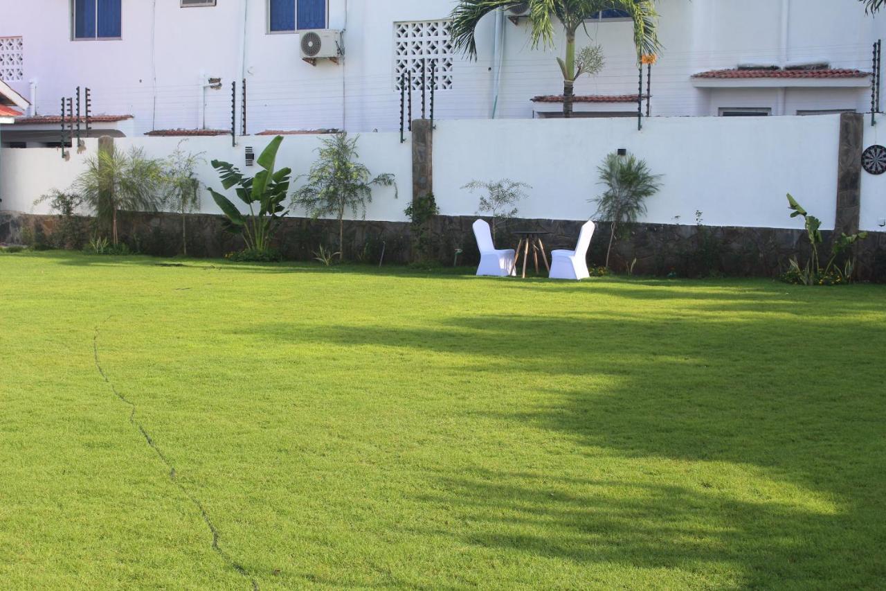 Chamiachi Hotel & Apartments Bamburi Exterior foto